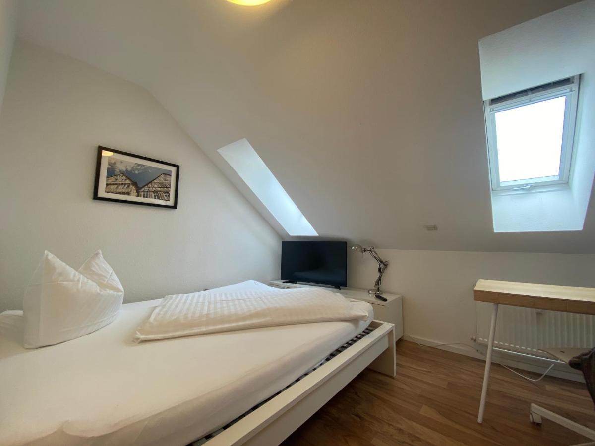 Waldhorn Alleenring Apartments เคียร์ชไฮม์ อุนเทอร์ เท็ค ภายนอก รูปภาพ
